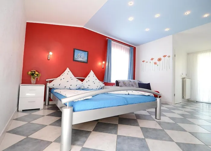 With Parking Space - 13141 Poreč